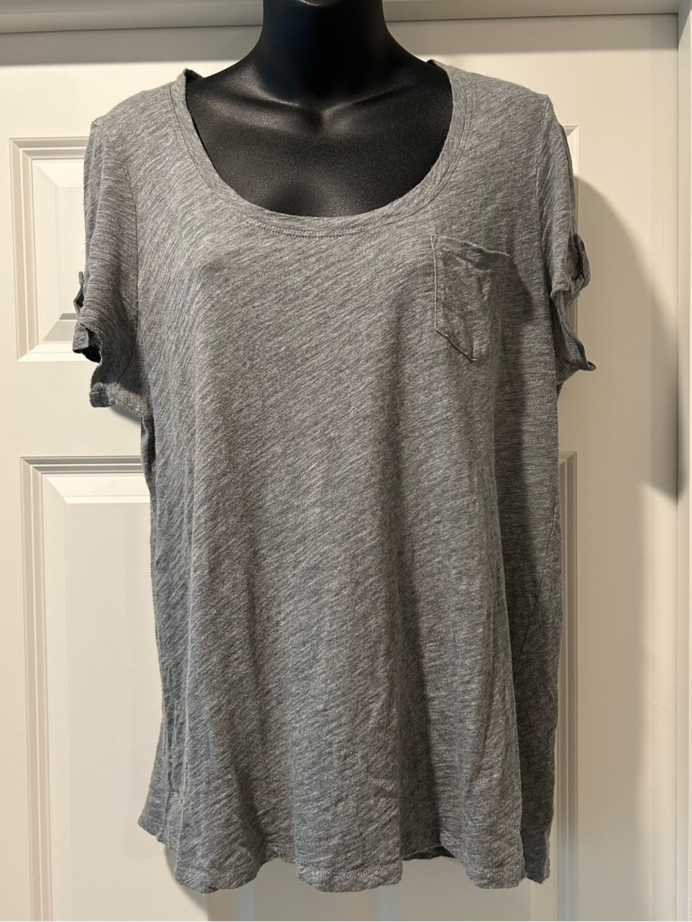 Blue Saks Fifth Avenue gray short sleeve tee